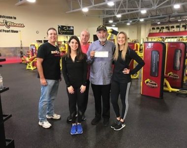 Retro Fitness donation to Rockland Homes for Heroes